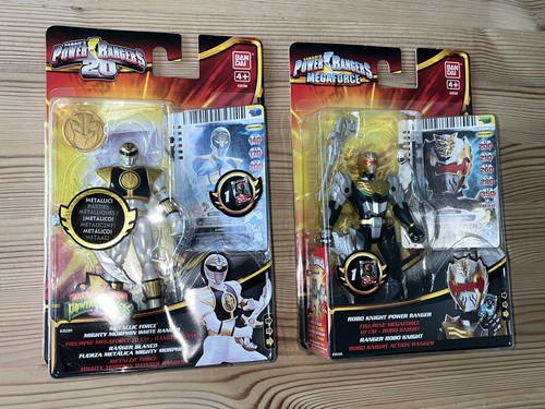 Power rangers figures - 2,